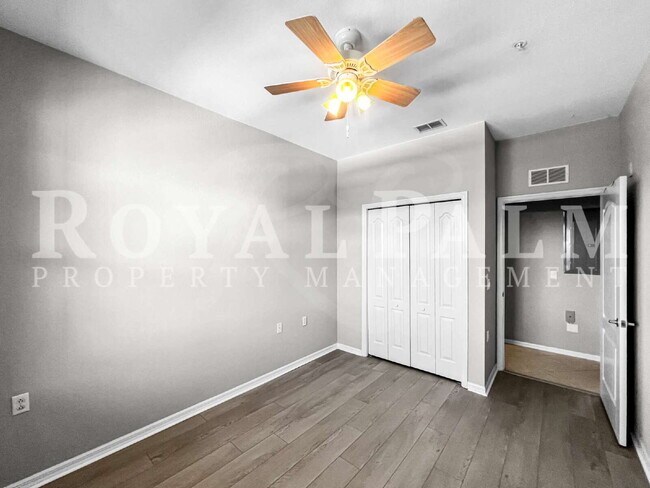 Building Photo - Swipe Right on This Estero 2-Bedroom Condo — Elevator Access + $500 Off If You Apply Before FEB 13!