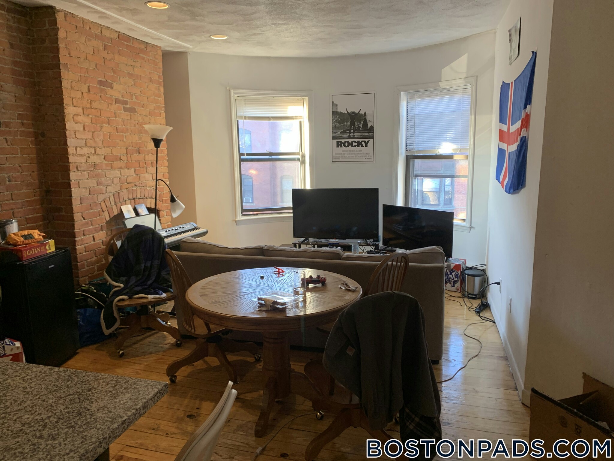 Building Photo - 610 Columbus Ave