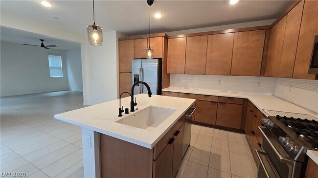 Building Photo - 762 Elstree Ct