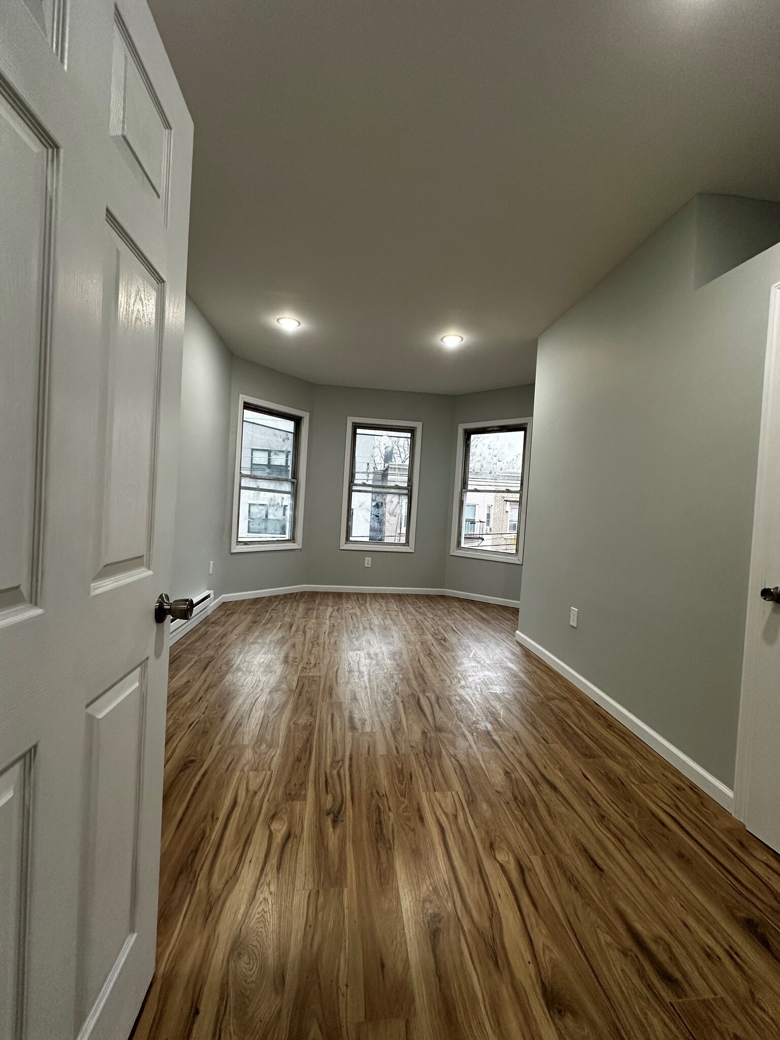 Building Photo - 90 Park Ave