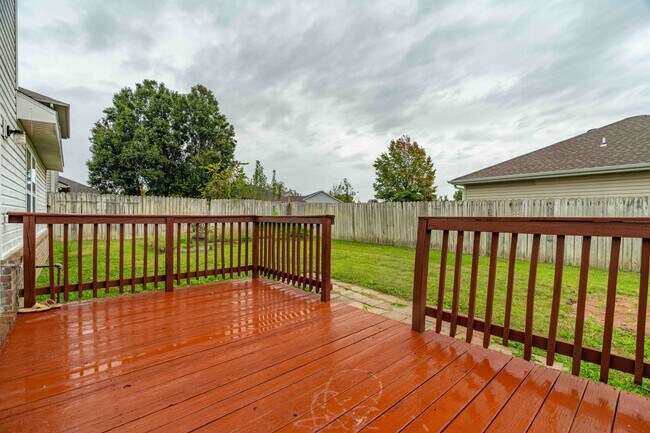 Building Photo - Spacious 3-Bedroom Home in Bentonville’s E...