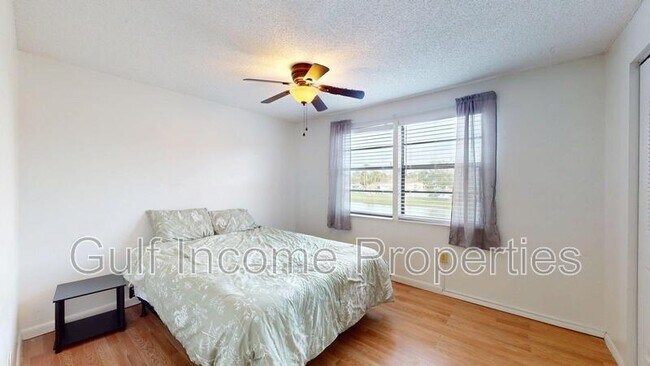 Building Photo - 5026 Water Oak Dr