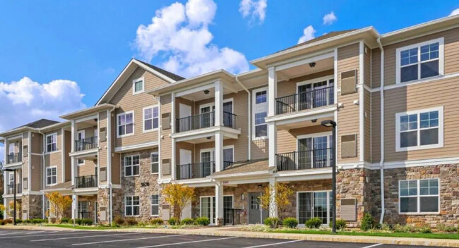 Building Photo - Palmer View
