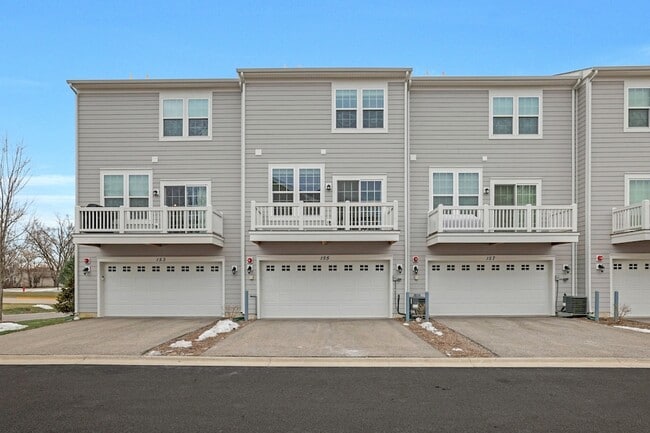 Building Photo - 155 Canterbury Way