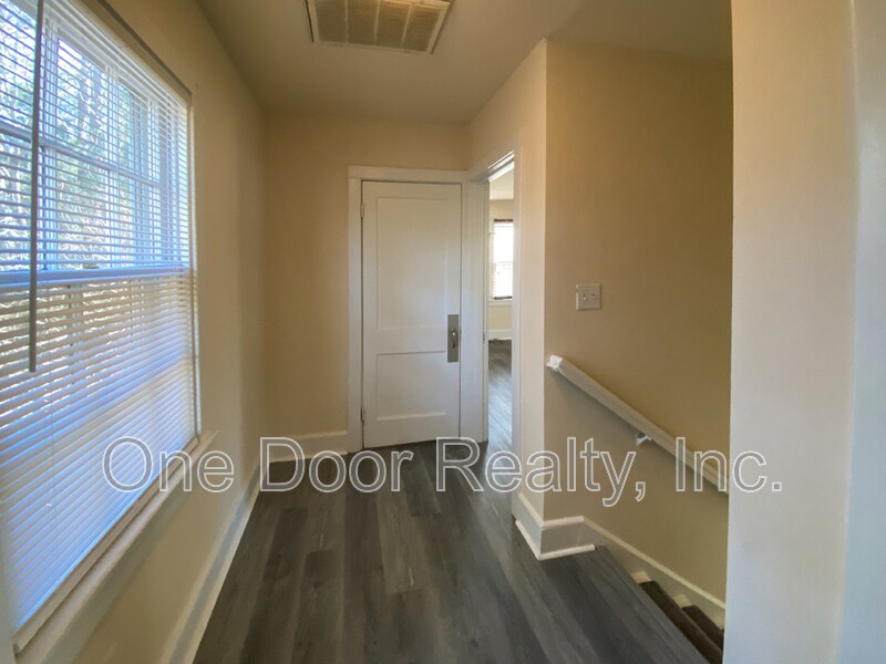 Building Photo - 715 Lafayette St