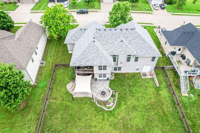 Building Photo - 3702 Timber Run Dr