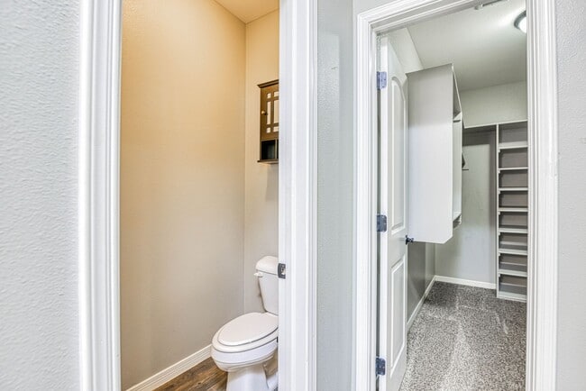 Building Photo - Beautiful East side House in Ventanas Subdivision