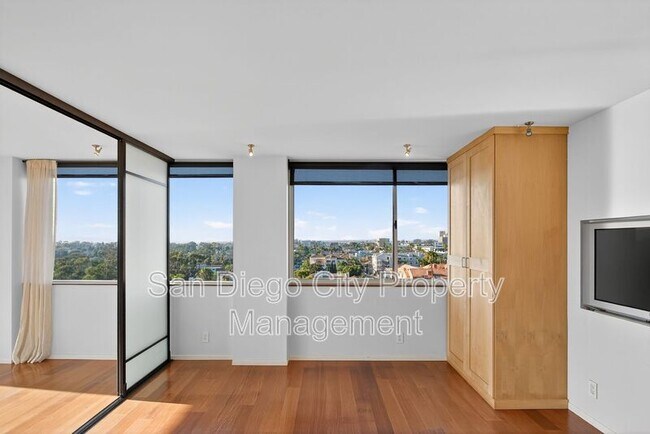 Building Photo - 3535 1st Ave.