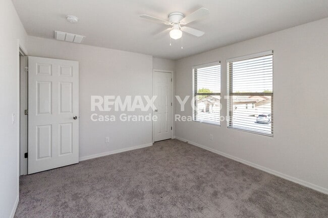 Building Photo - Huge move in special! 1/2 off the first months rent