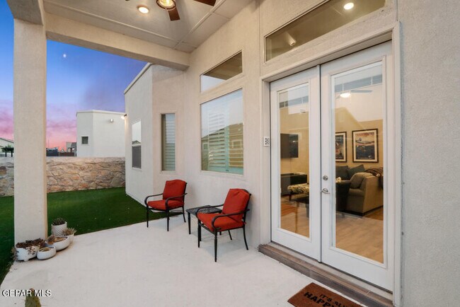 Building Photo - 4556 Marisabel Azcarate St