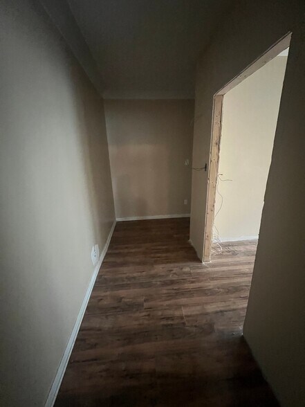 Building Photo - 138 W 70th St