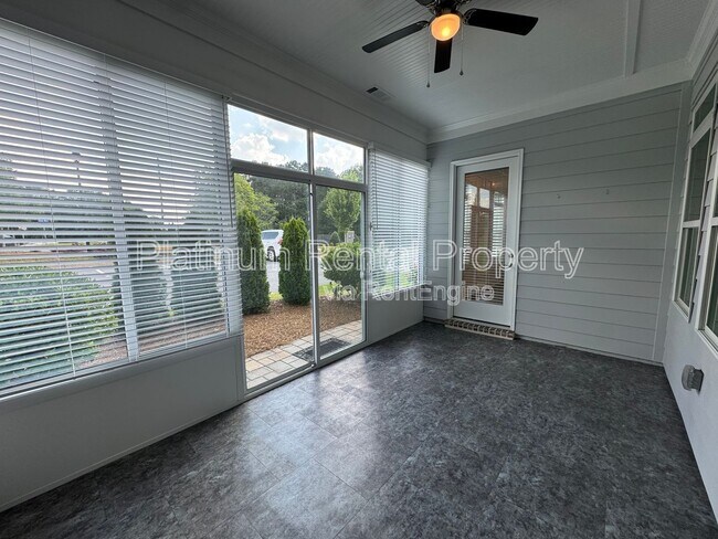 Building Photo - 2087 Abode Wy