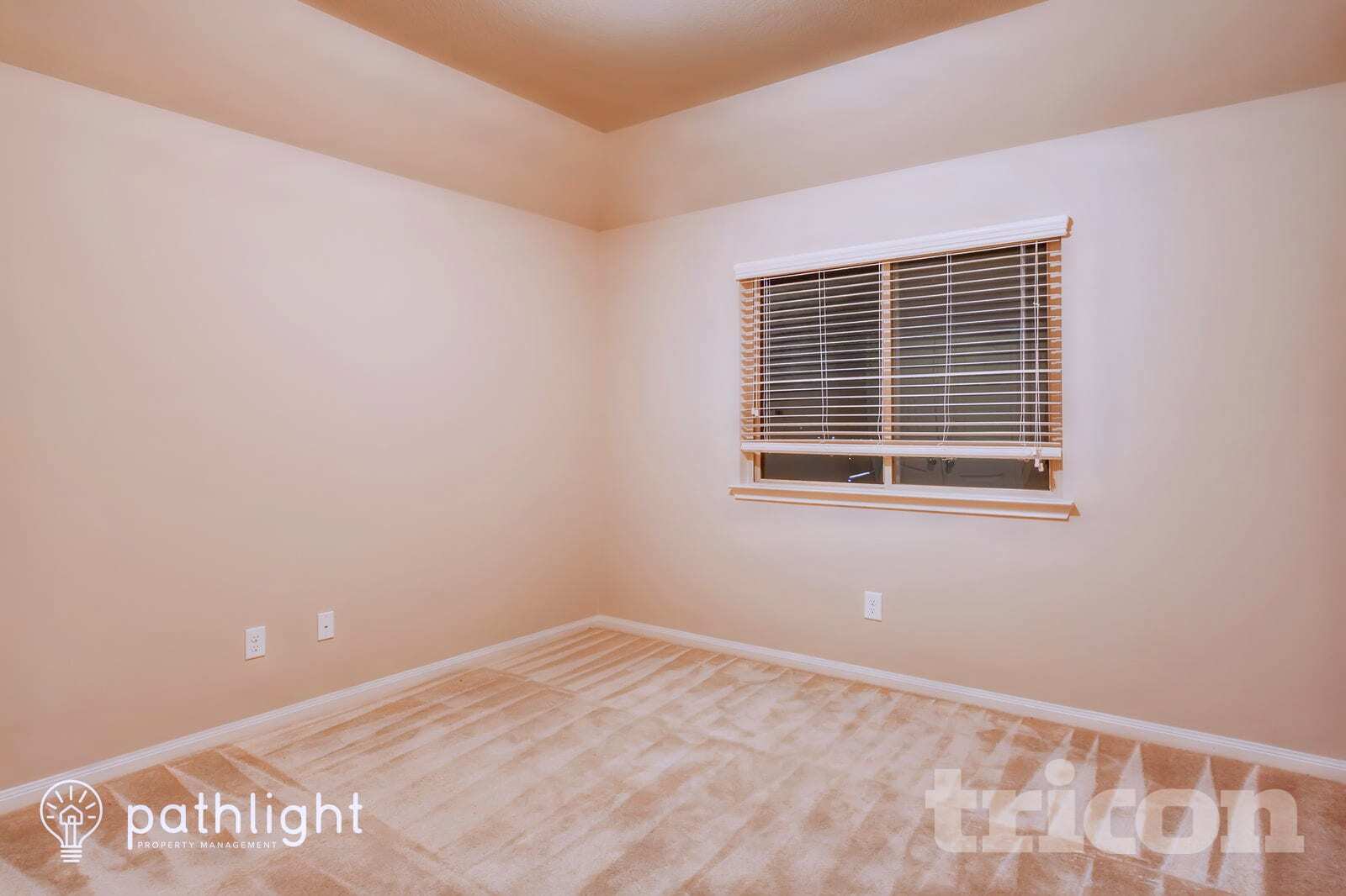 Building Photo - 4 Logan Creek Lane