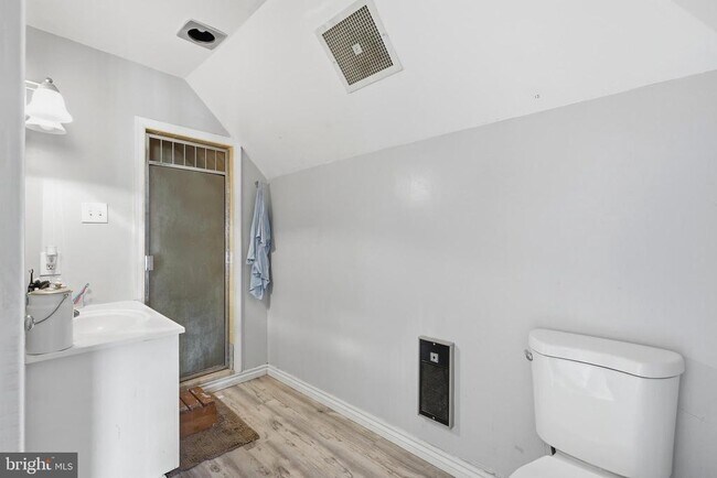 Building Photo - 202 N 17th St