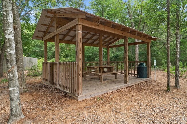 Building Photo - 5240 Peach Dr