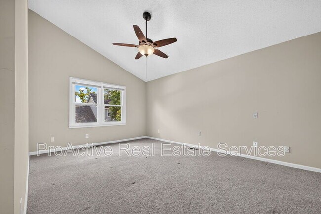 Building Photo - 1316 Llewellyn Ave