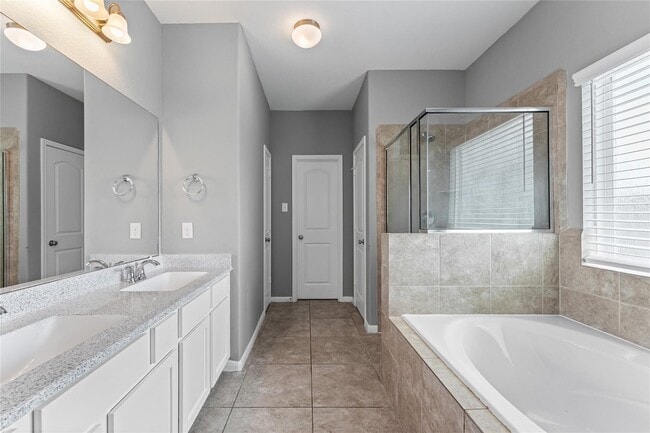 Building Photo - 8946 Westfield Glen Ct