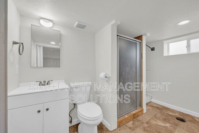 Building Photo - 202 S Middleton Rd