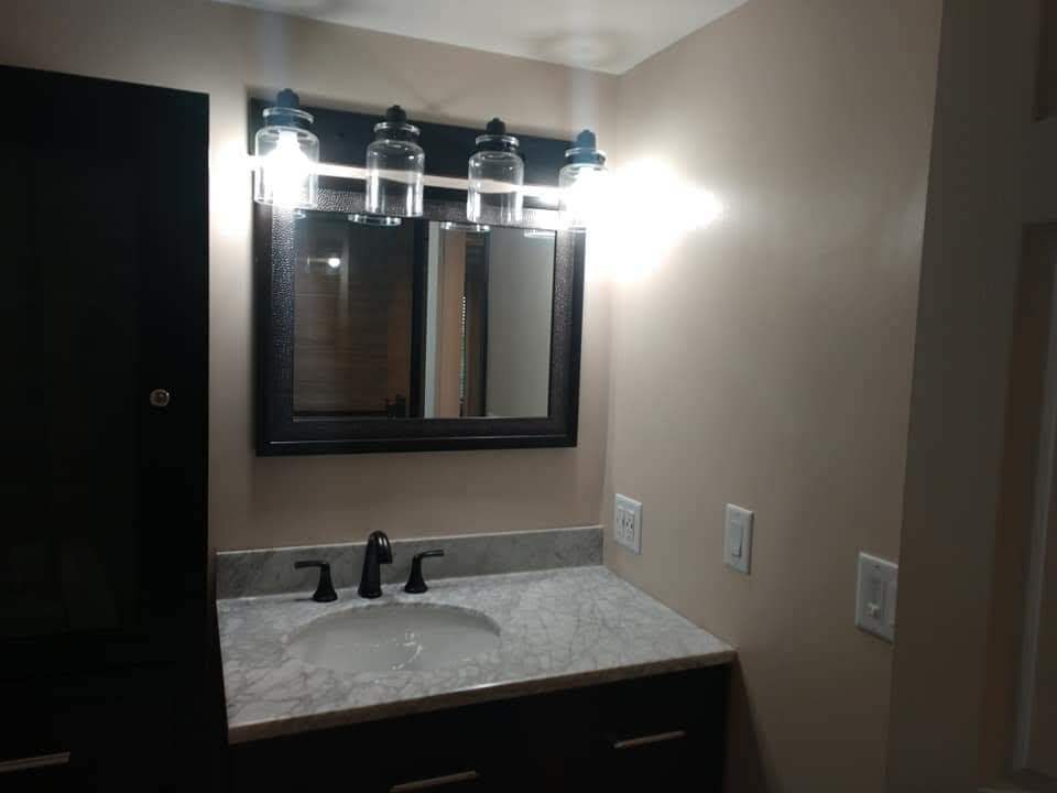 Building Photo - 6212 Tennis Ct