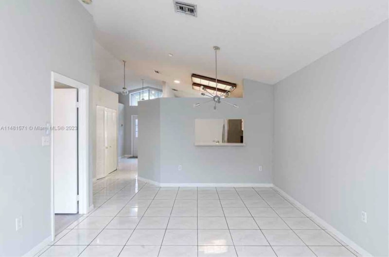 Building Photo - 248 SW 159th Ln