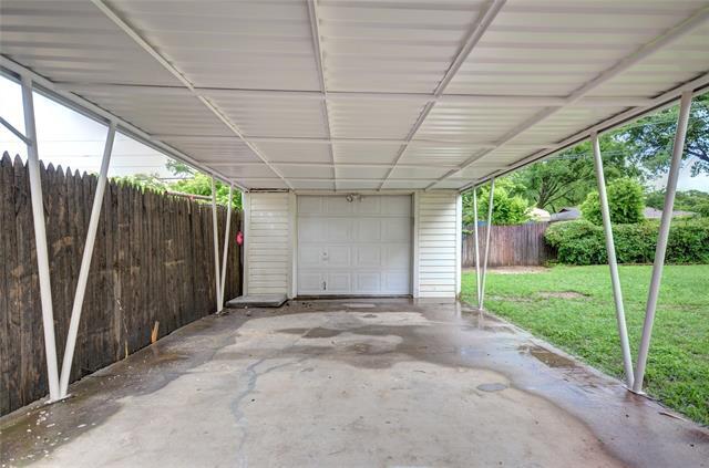 Building Photo - 4004 Caddo Trail