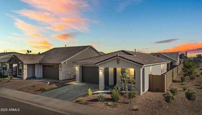 Building Photo - 5419 W Las Palmaritas Dr