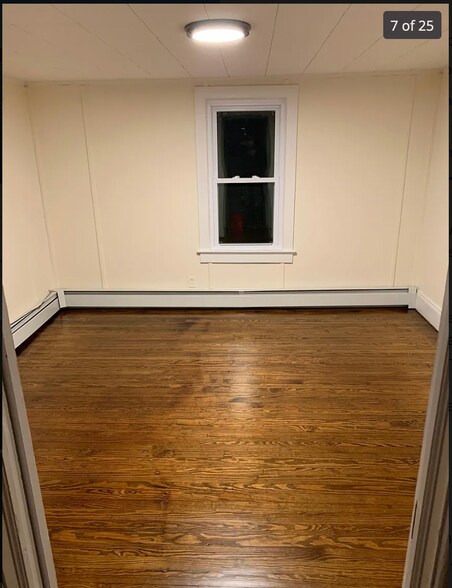 Building Photo - 11A Point Pleasant Rd