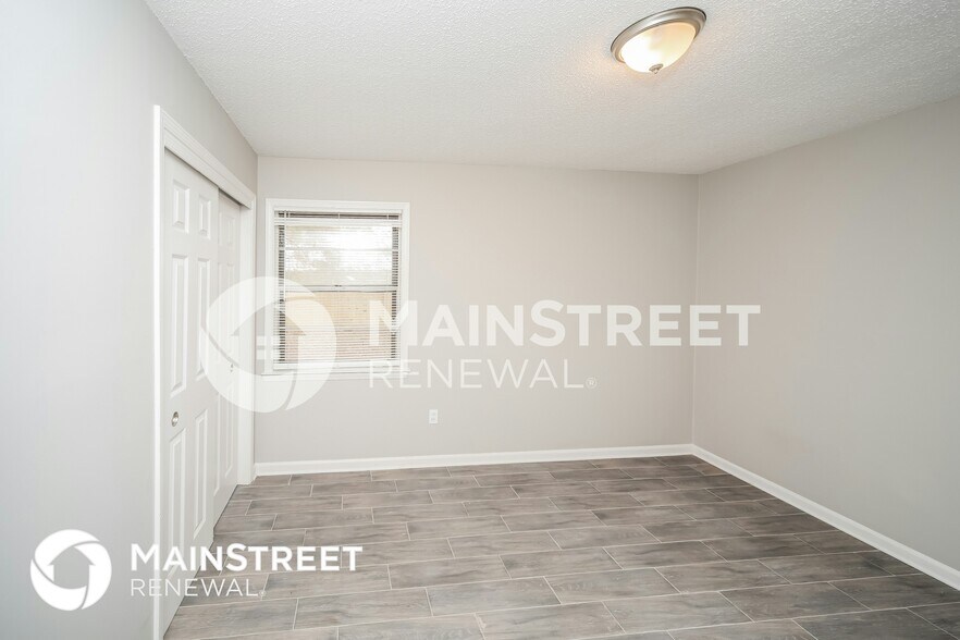 Building Photo - 7081 Thornwood Cove