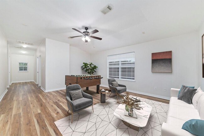 Building Photo - 26610 Marble Falls Bend