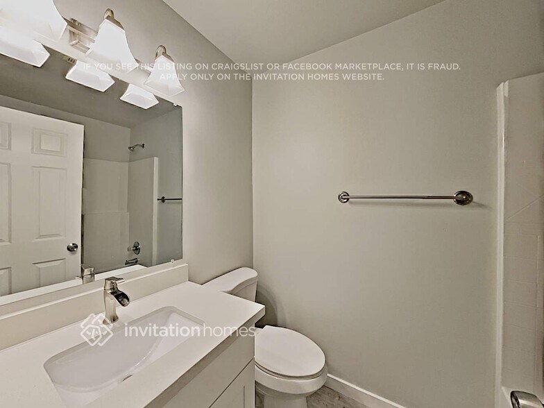 Building Photo - 8414 204th St Ct E