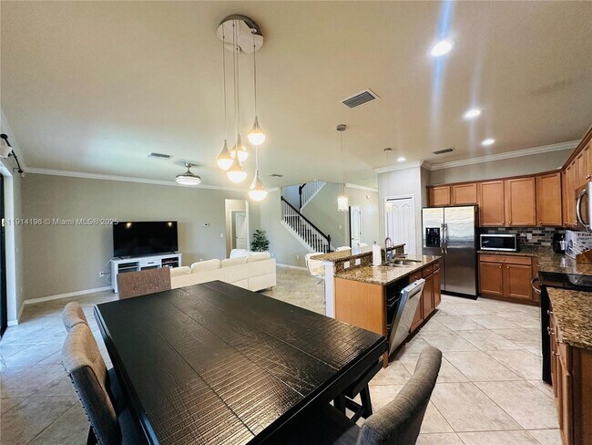 Building Photo - 11276 Reflection Isles Blvd