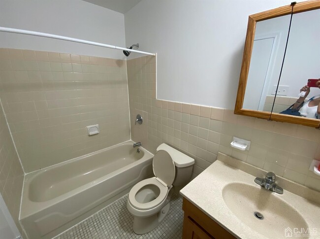 Building Photo - 1429 Raspberry Ct