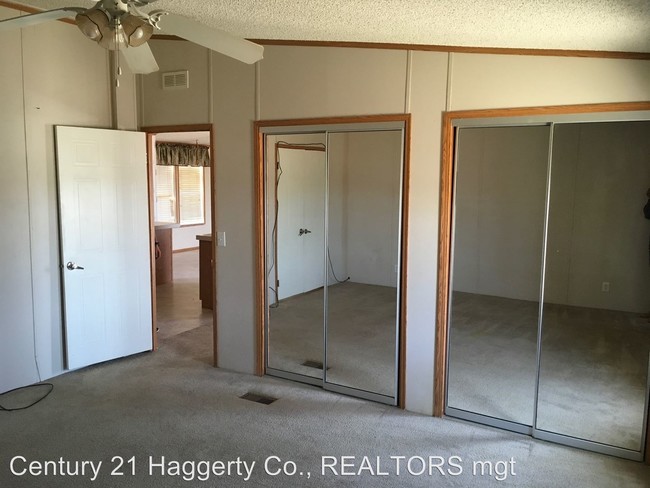 Building Photo - 4 br, 2 bath House - 1045 Garrell Lane
