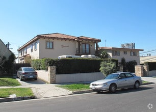 Primary Photo - The Burtons Apartments