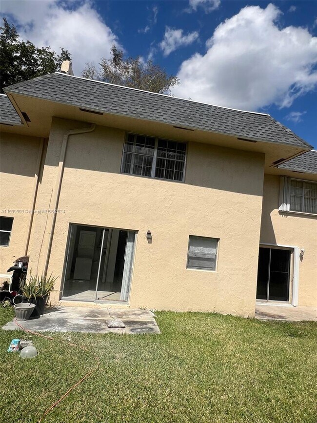 Building Photo - 7503 Kimberly Blvd