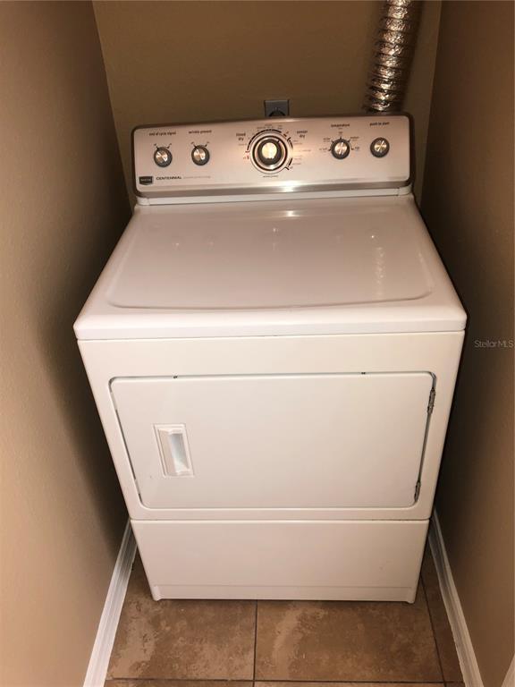 Building Photo - 5572 Metrowest Blvd