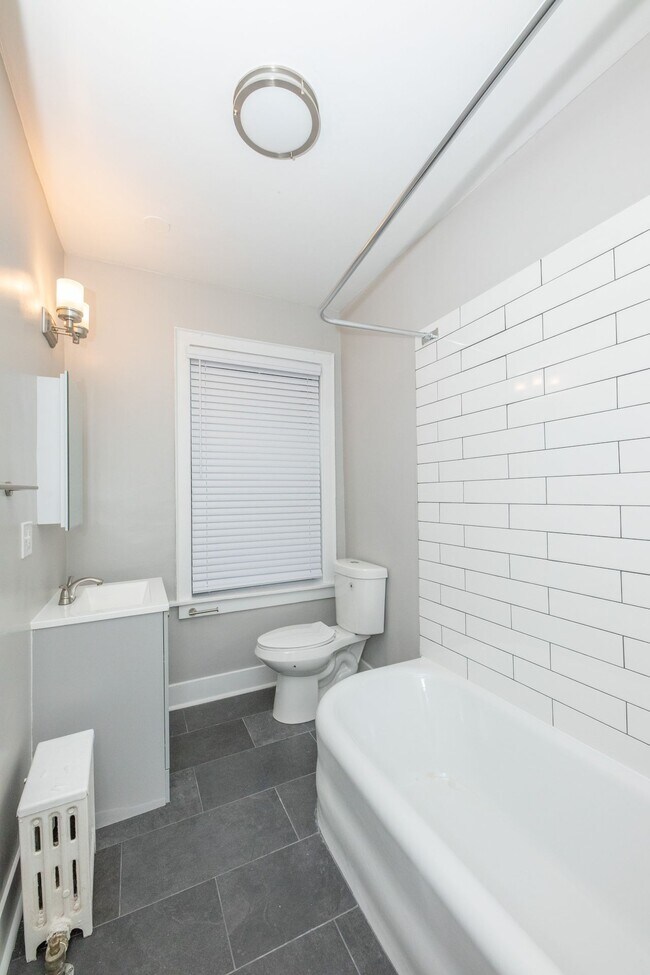 Building Photo - Michigan & Kedzie