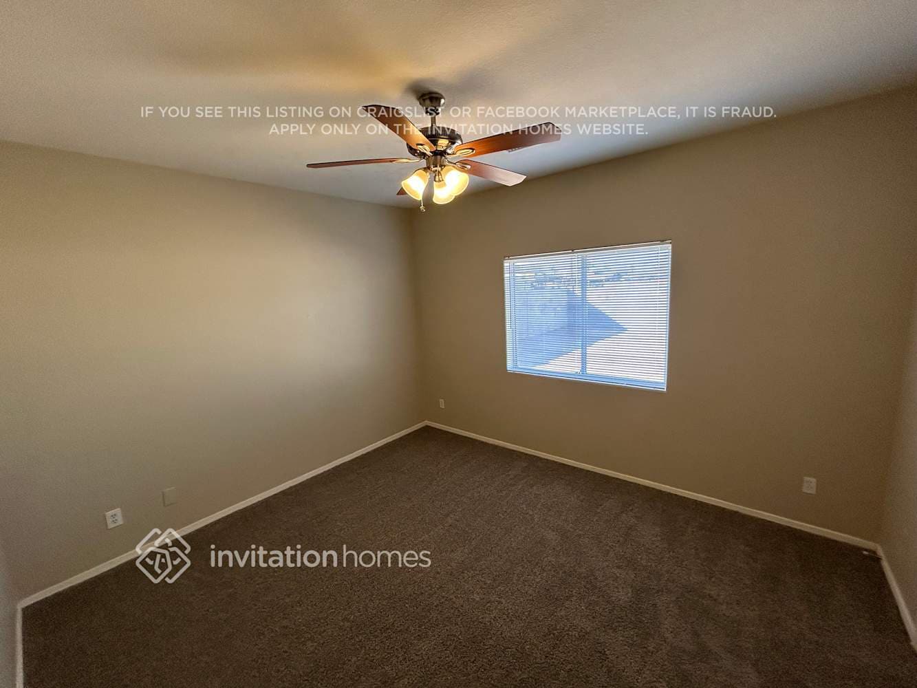 Building Photo - 3102 E Roeser Rd