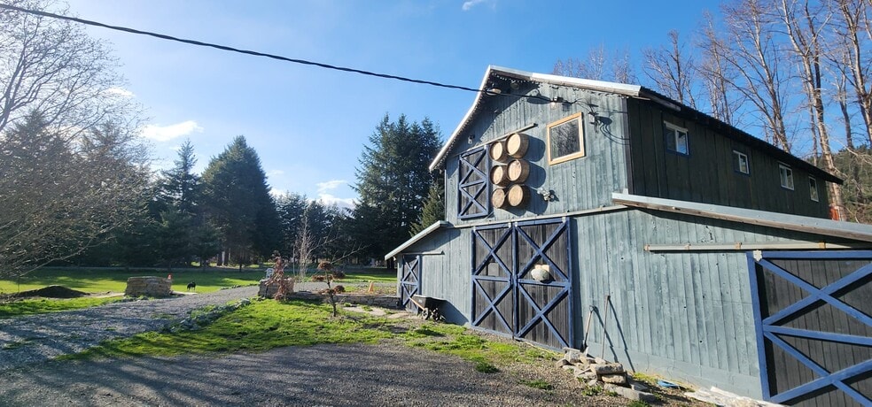 Building Photo - 2201 Hundley Rd