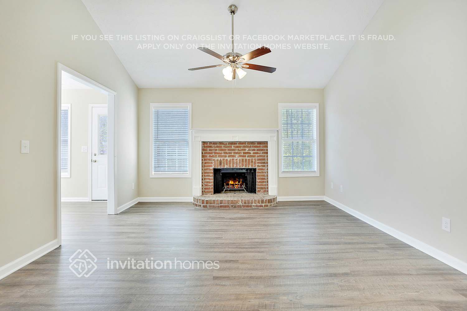 Building Photo - 105 Valley View Dr