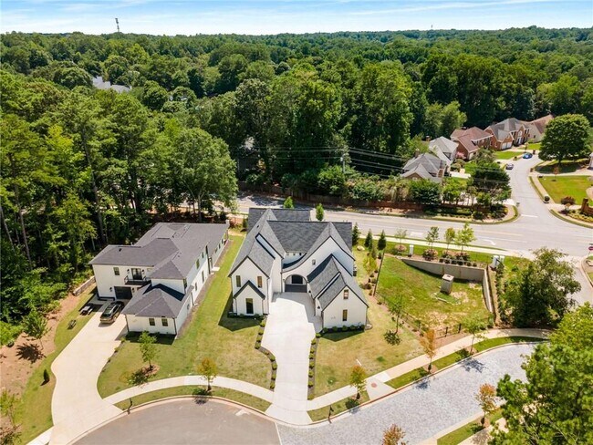 Building Photo - 115 Thome Dr