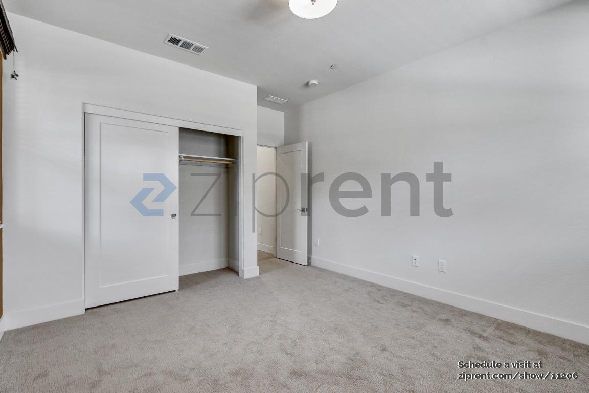 Building Photo - 7150 Kirigin Way