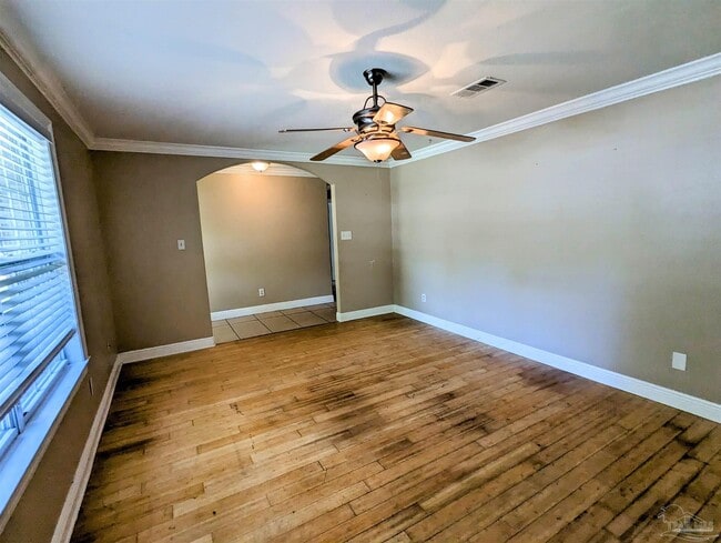 Building Photo - 815 Brook Meadow Ln