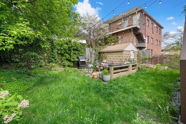Building Photo - 38 Fenwick St