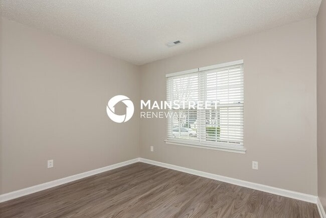Building Photo - 3 Bedroom Pet-Friendly Home in Charlotte, ...