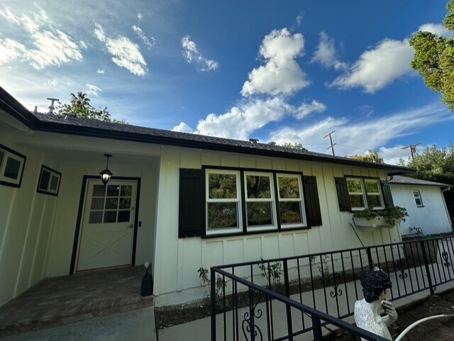 Building Photo - 4929 Mecca Ave