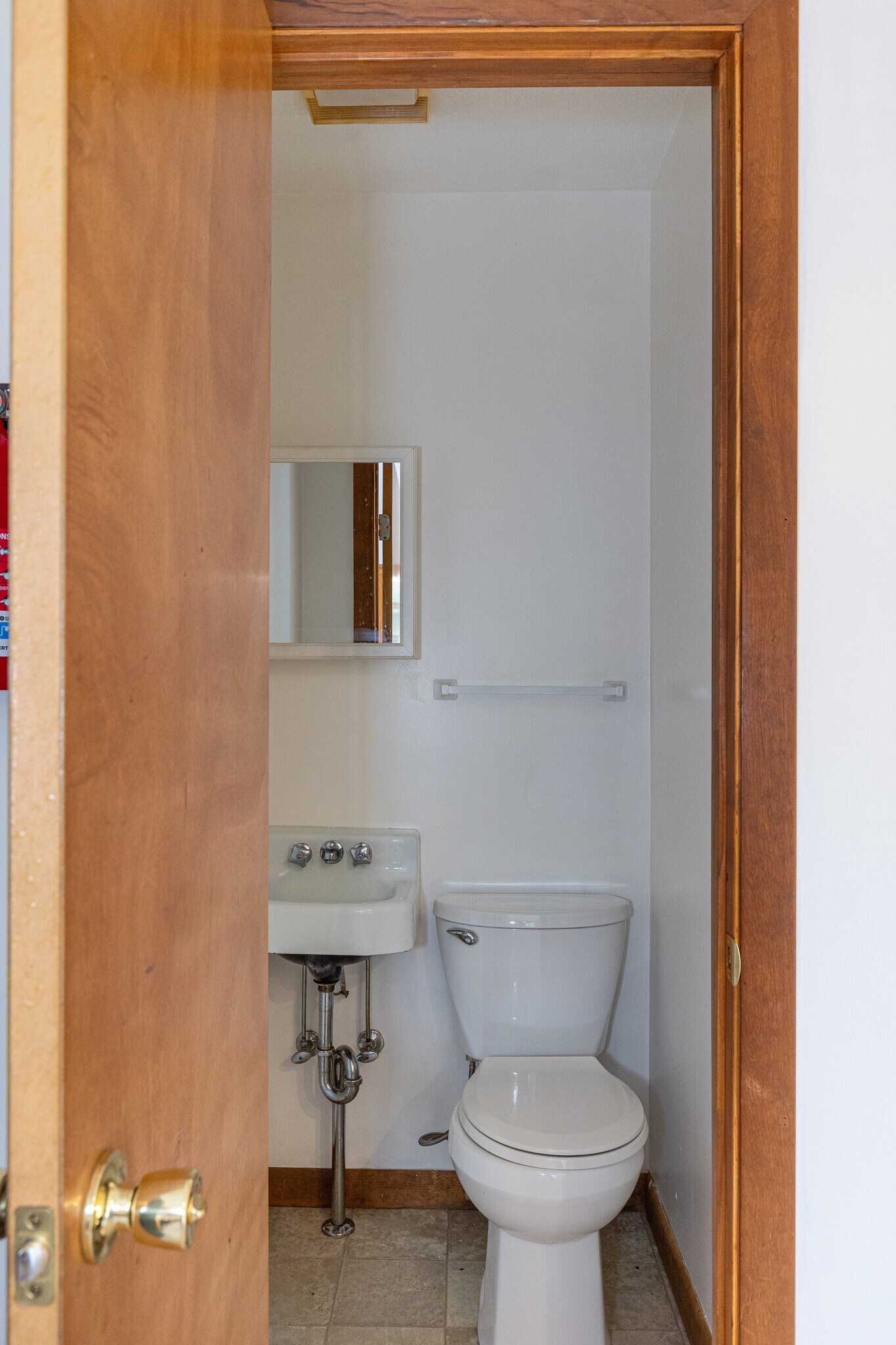 Building Photo - 250 Grey Birch Dr