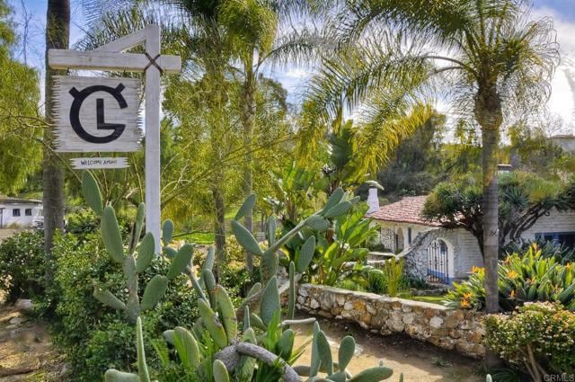 Building Photo - 6057 Paseo Carreta