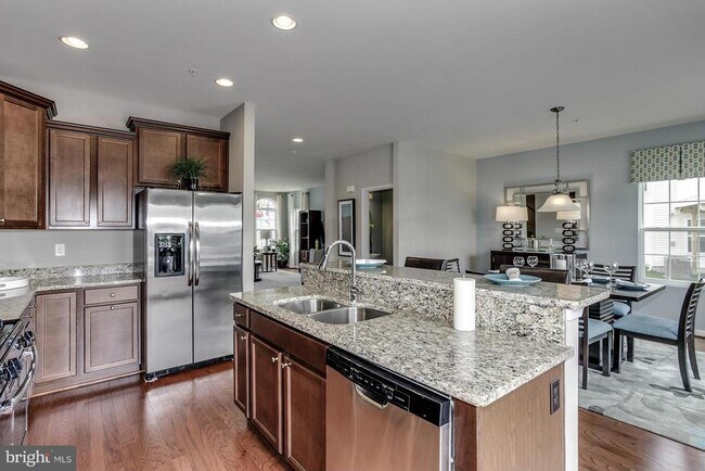 Building Photo - 8603 Crooked Tree Ln