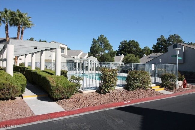 Building Photo - 2748 Lodestone Dr